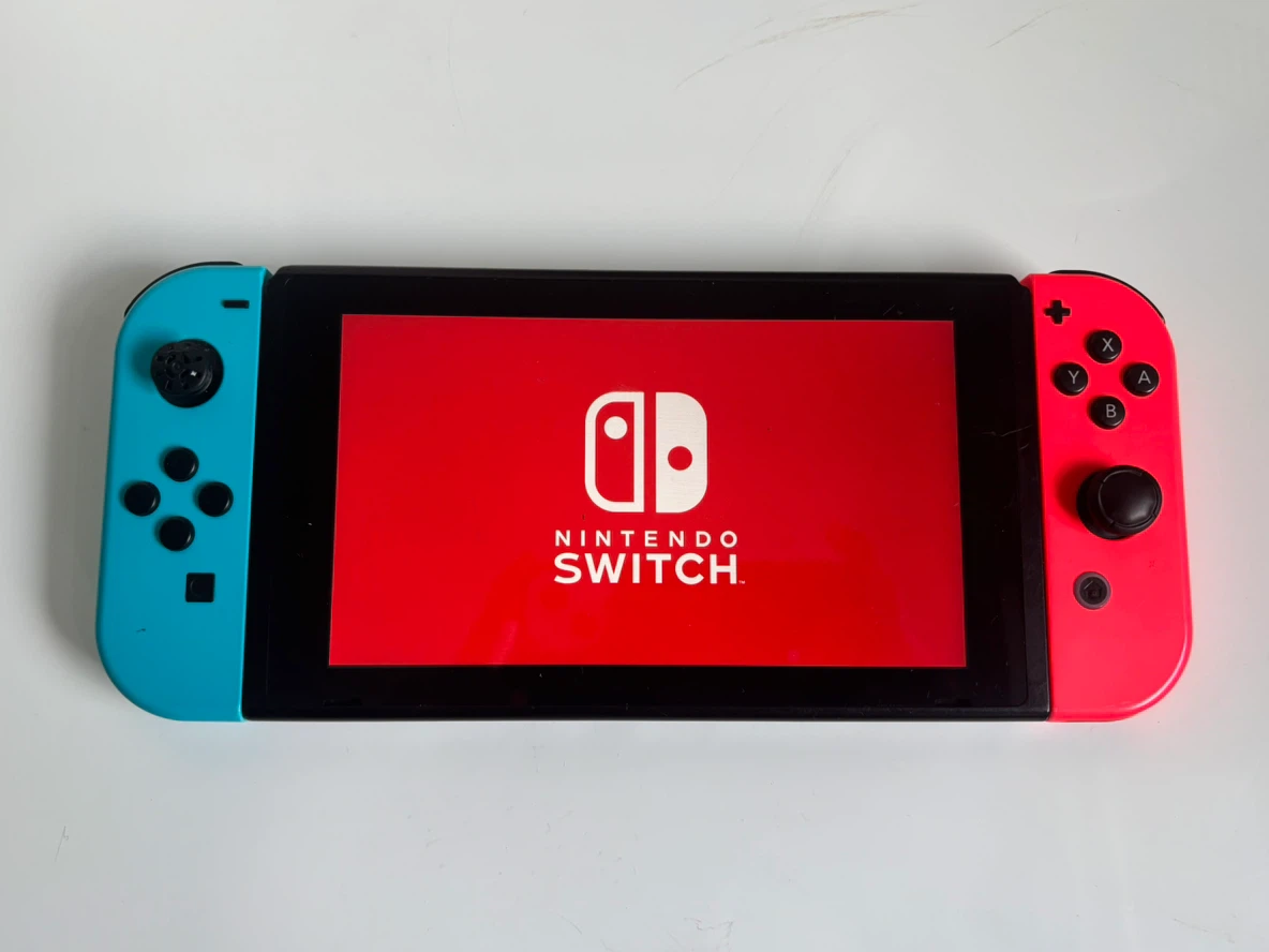 WORKING Nintendo Switch Gaming Console