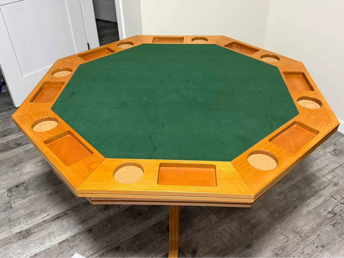 Table/game table - photo 3
