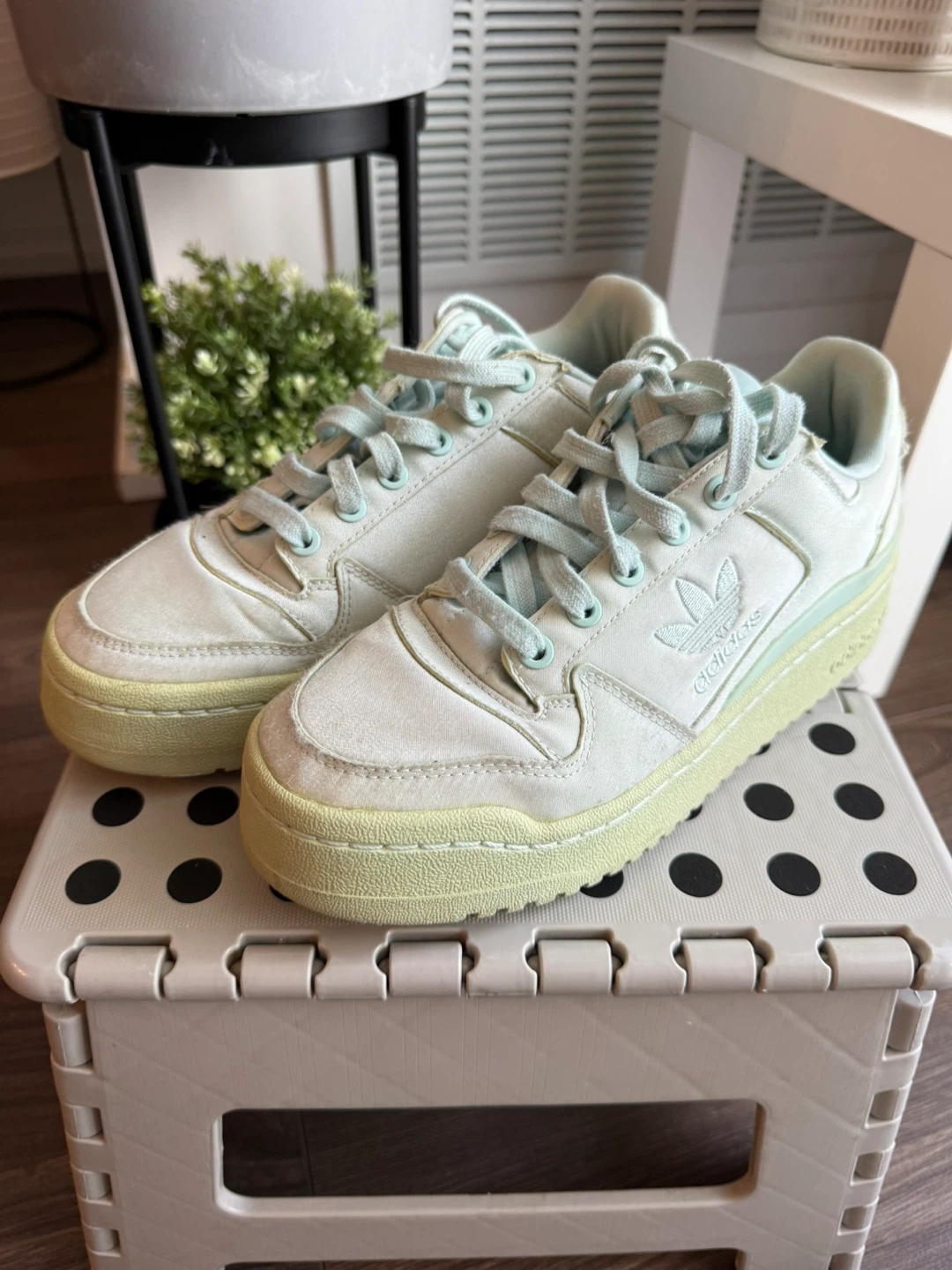 MOVE OUT SALE! Adidas Forum Low Platform Sneakers - photo 4