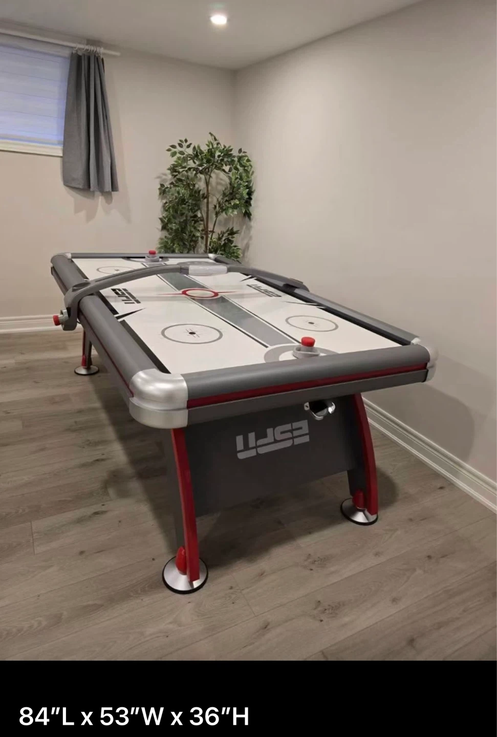 Air hockey table