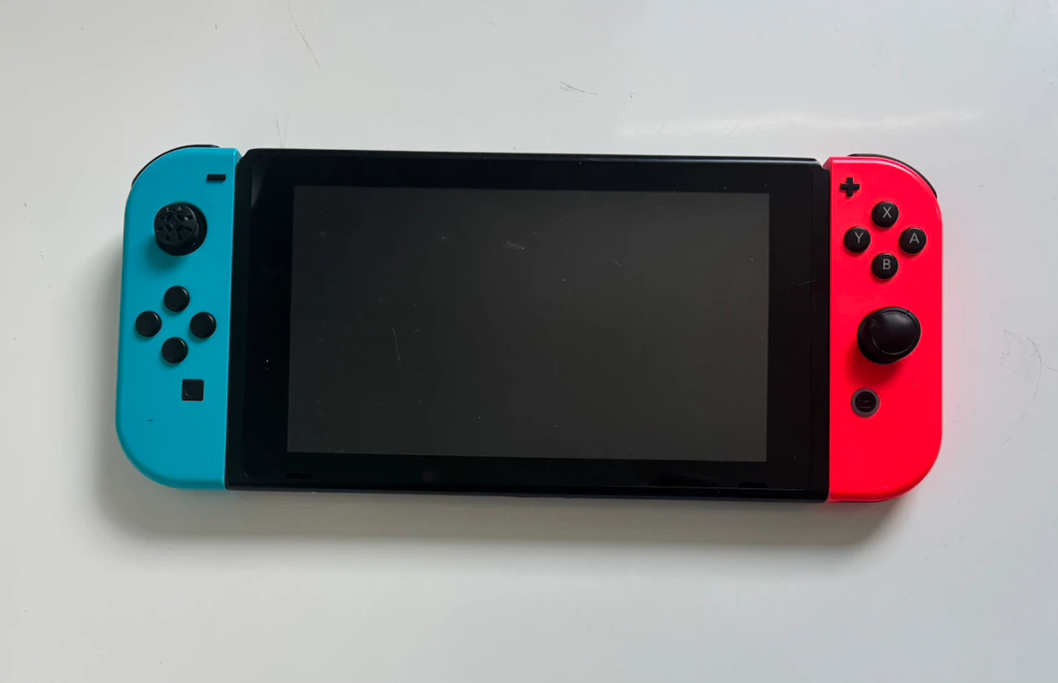 WORKING Nintendo Switch Gaming Console - photo 3