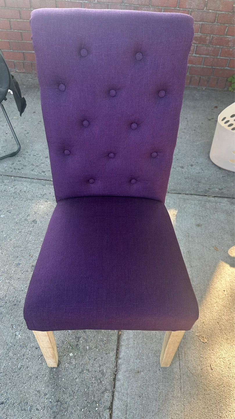 Roundhill Furniture Leviton Tufted Dining Chair