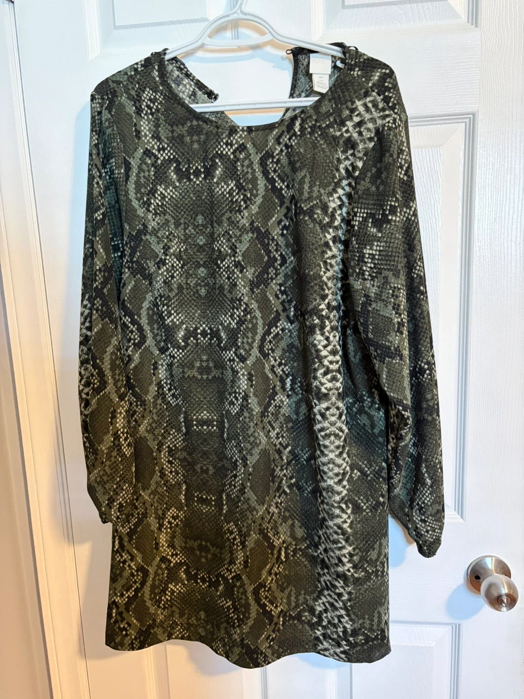 H&M Snake Print Long Sleeve Dress Size 8