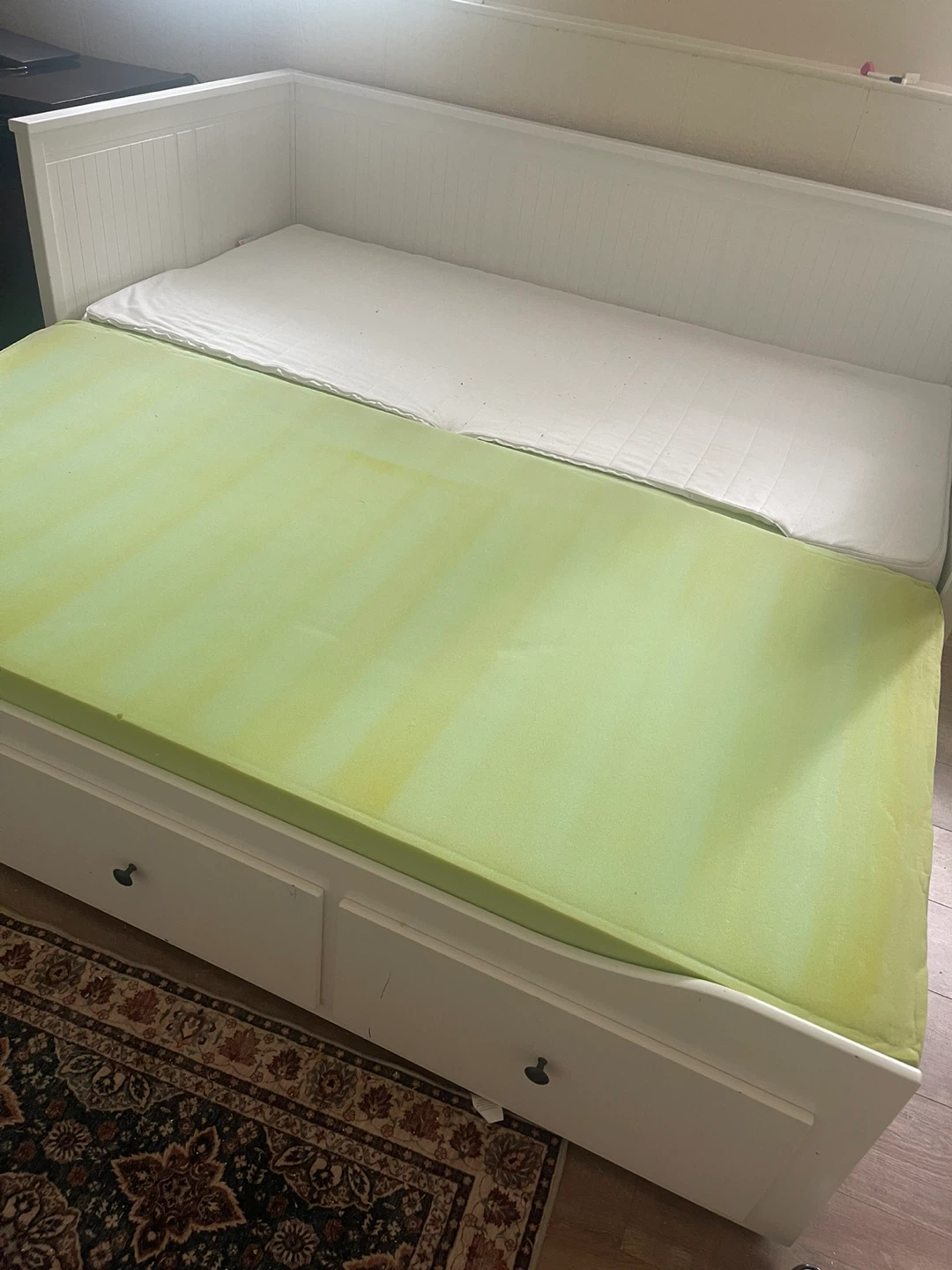 White Daybed with Storage Drawers - photo 2