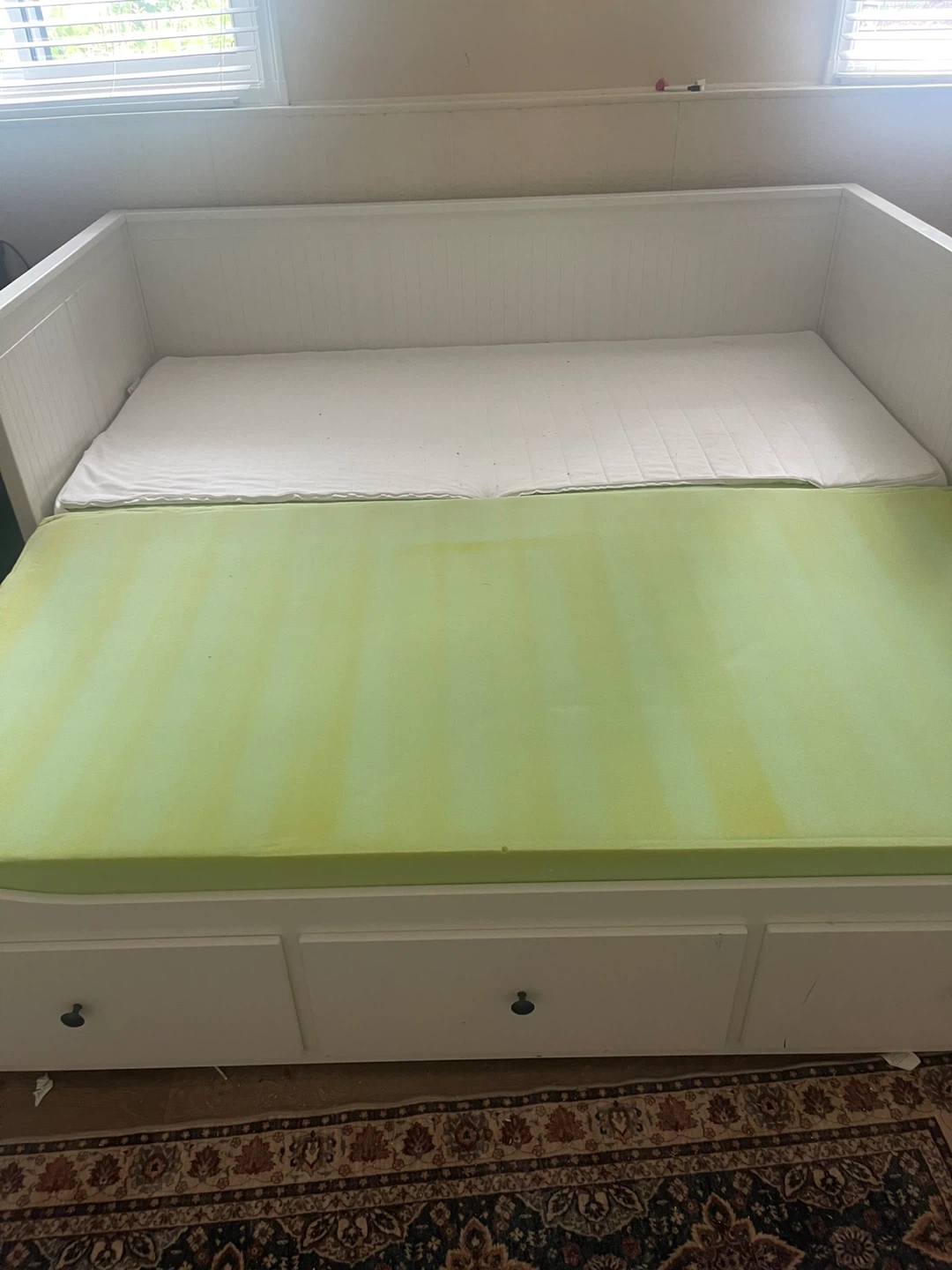 White Daybed with Storage Drawers - photo 3