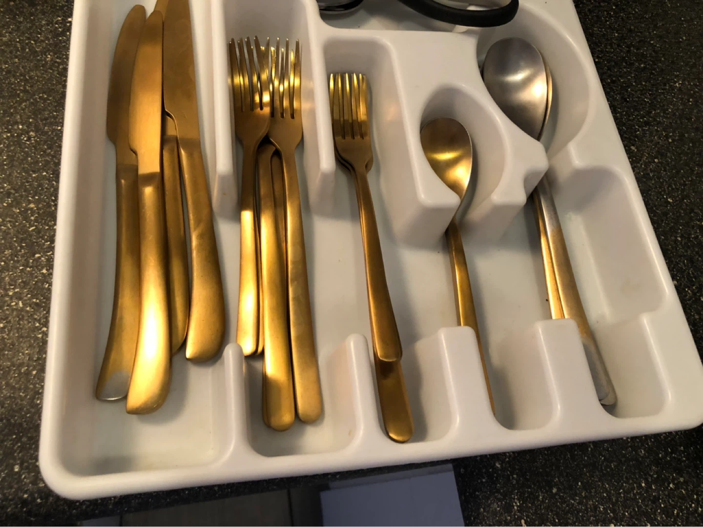 Gold Cutlery Set in Utensil Organizer