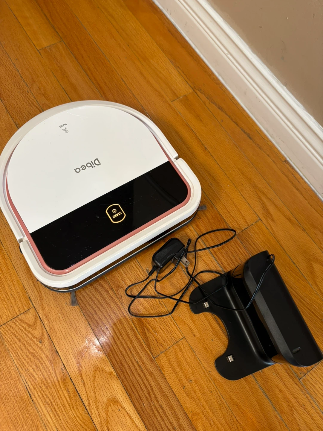 Dibea Roomba With Charger + Mop attachment - photo 4