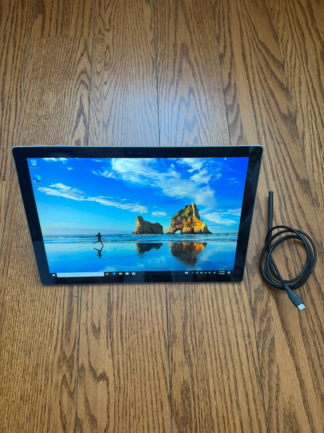 Microsoft Surface Pro 4/4GB RAM/128GB SSD/Touchscreen