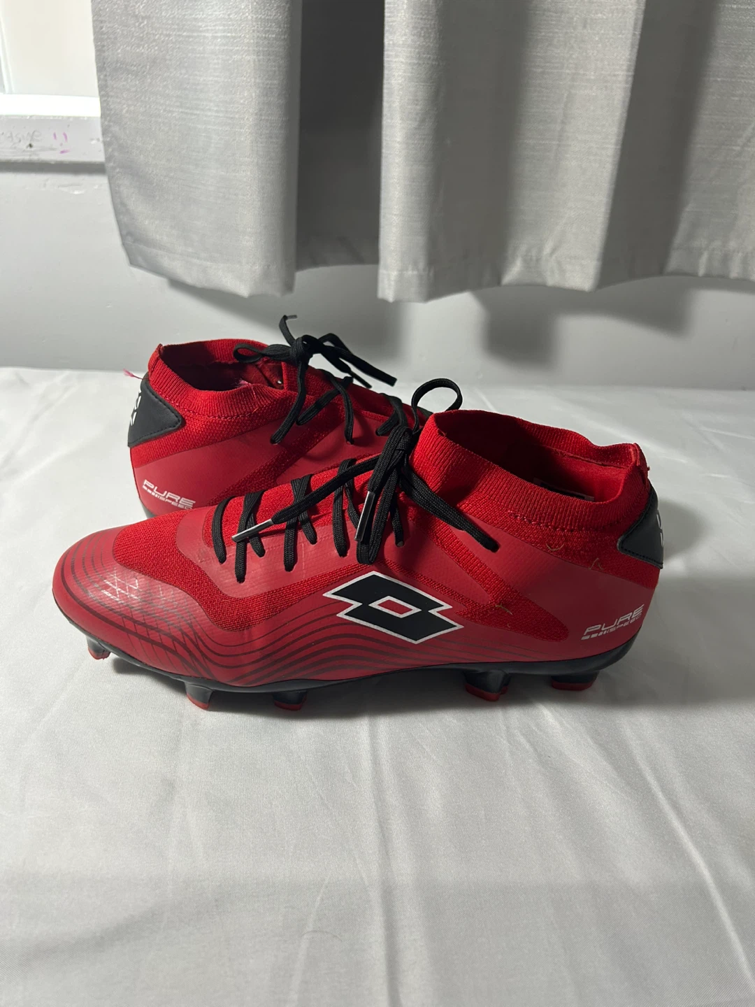 Lotto Soccer Cleats with Shin Guards - photo 3