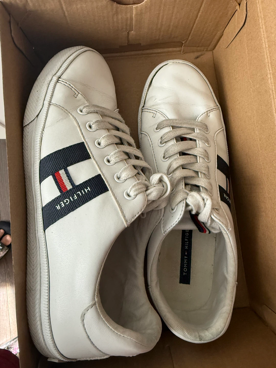 Tommy Hilfiger Women's White Sneakers Size 8.5