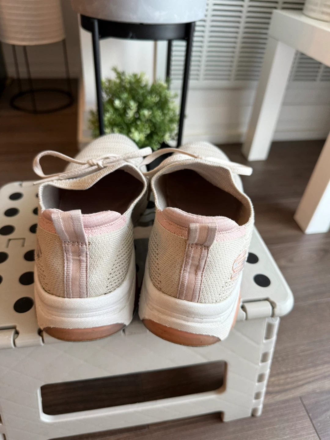 MOVE OUT SALE! Skechers Skech-Air Extreme 2.0 Women’s Shoes - photo 4