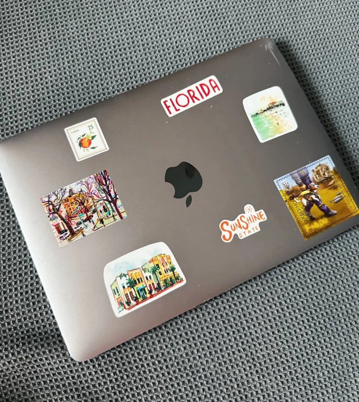 MacBook 12” 256GB – Cracked Screen - photo 2