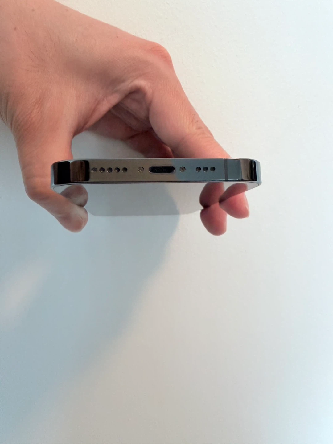 Apple iPhone 14 Pro - photo 4