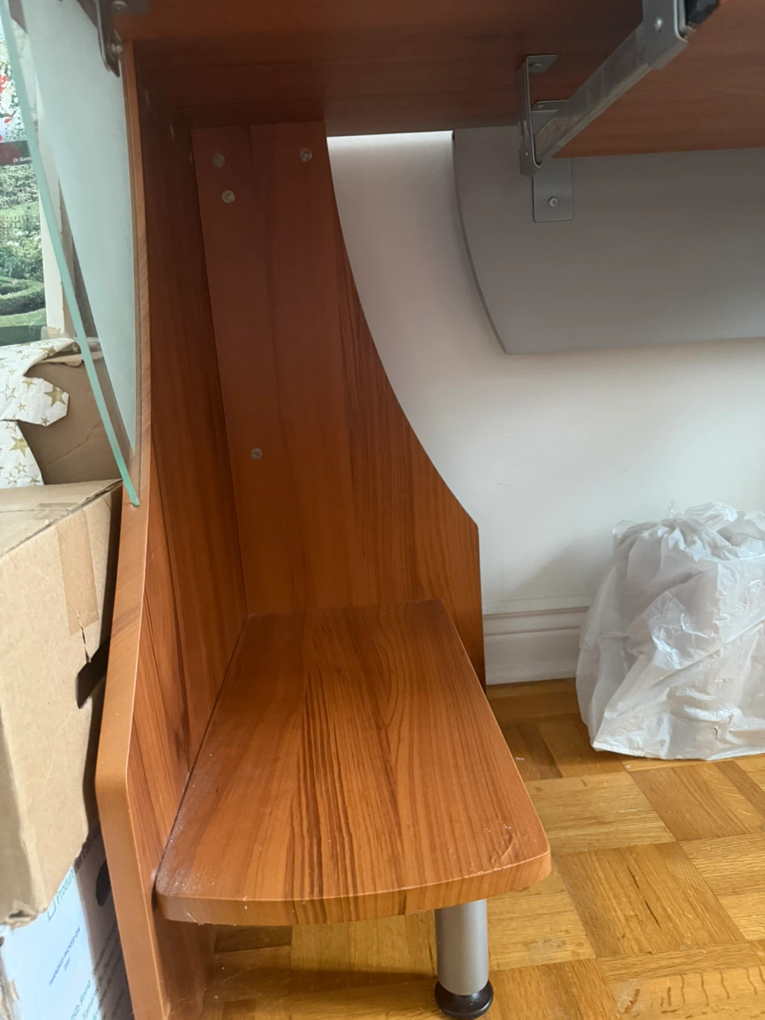 Wood Computer Desk with Pull-out Keyboard Tray - photo 4
