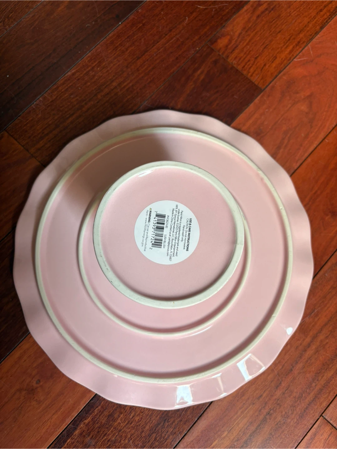 Pink Ruffled Cake Stand - photo 3