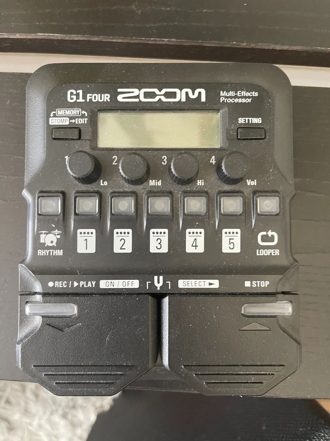 ZOOM G1 FOUR Multi-Effects Processor