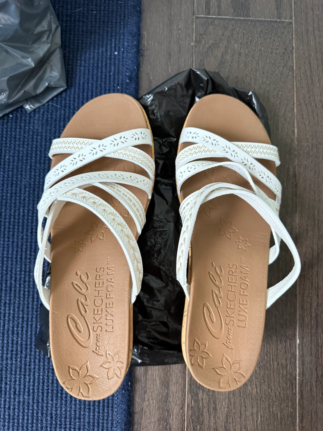 Skechers Cali Luxe Foam Sandals White