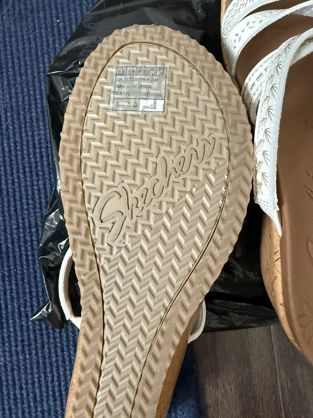 Skechers Cali Luxe Foam Sandals White - photo 2
