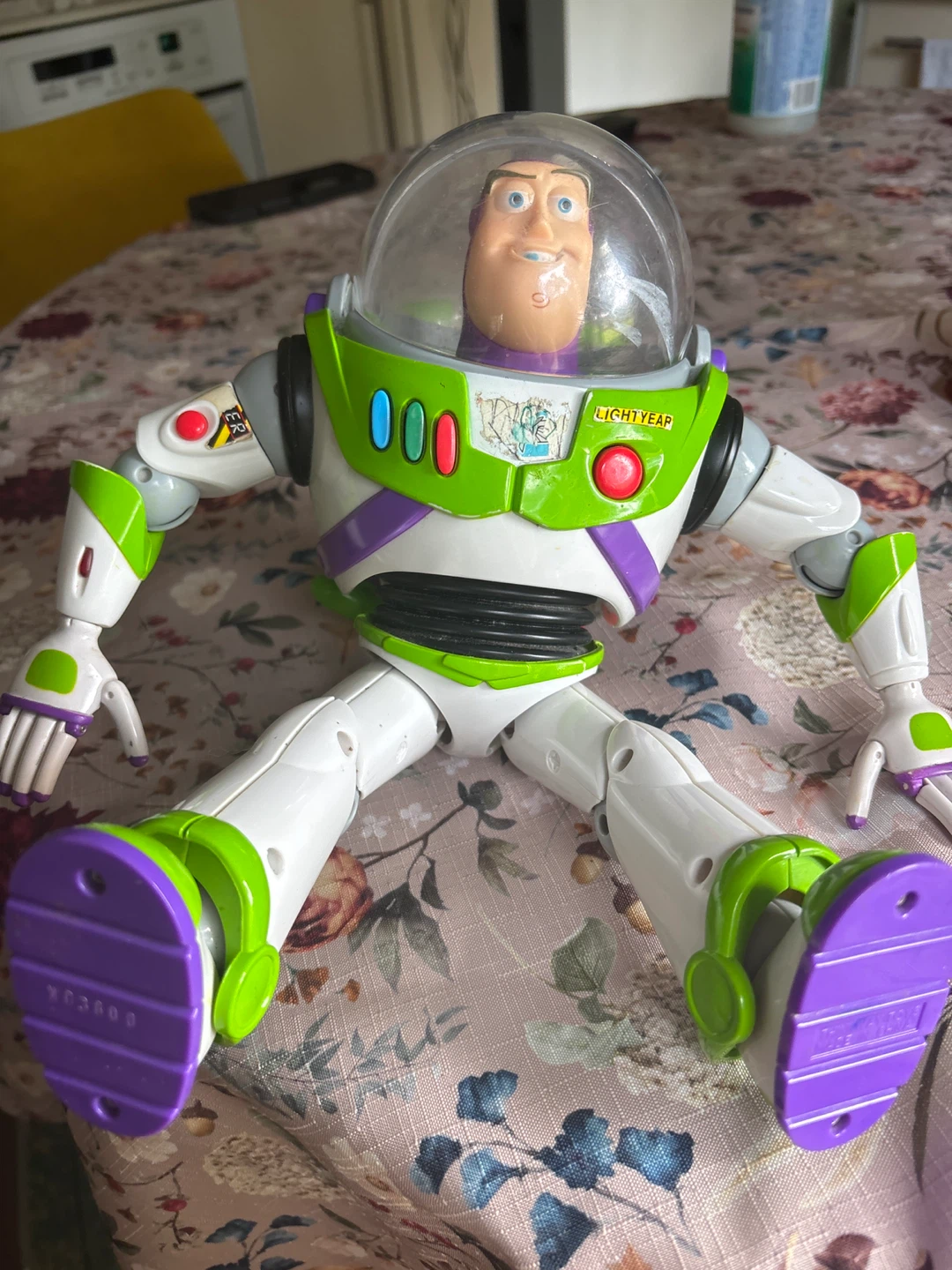 Disney Pixar Lightyear Buzz Lightyear Action Figure - photo 3