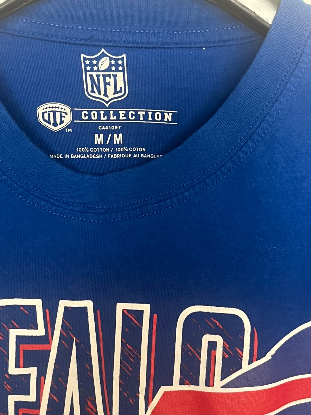 NFL Buffalo Bills Long Sleeve T-Shirt • Men’s Medium - photo 3