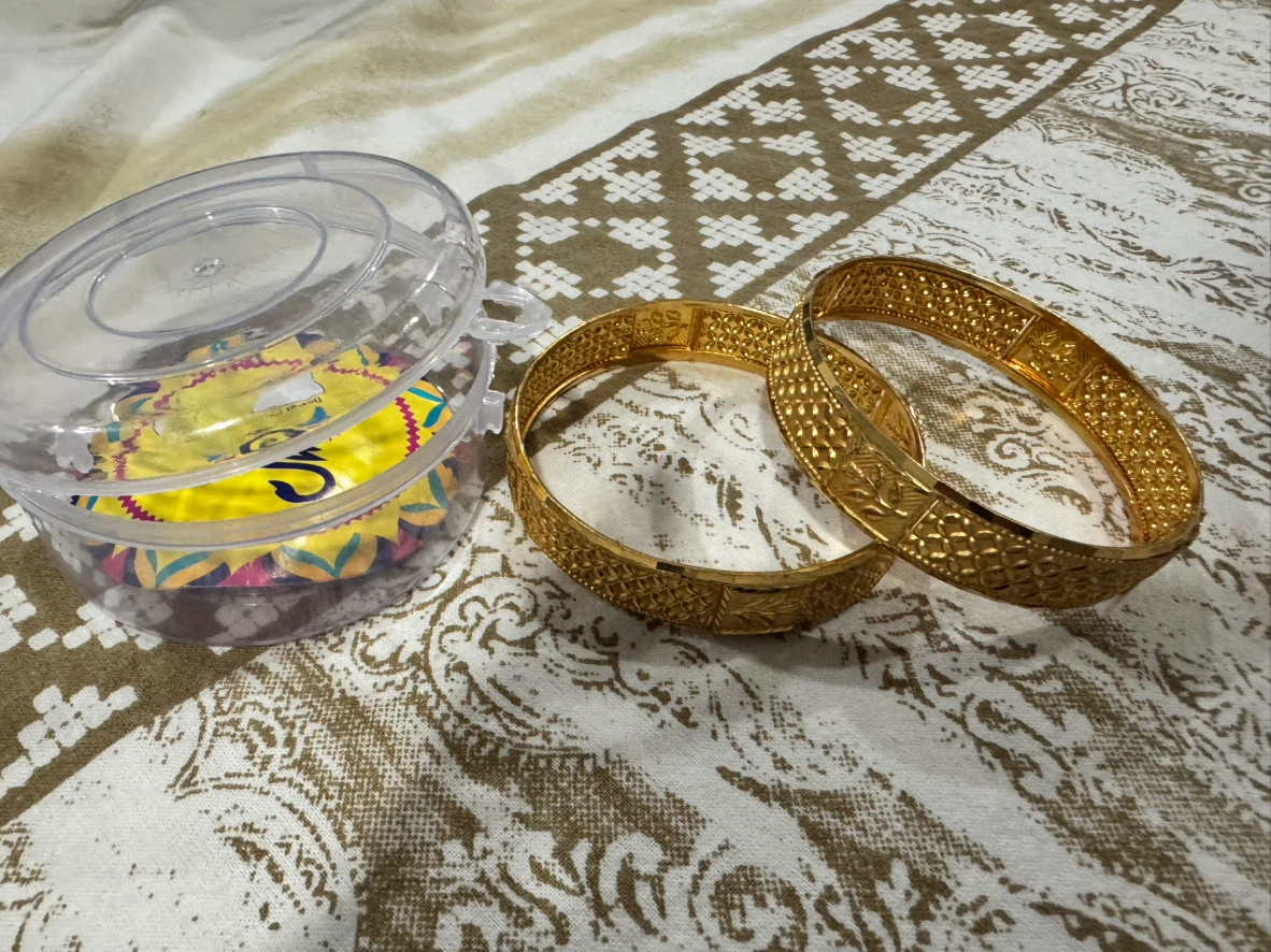 Gold Tone Ornate Bangle Bracelets (Set of 2) - photo 2