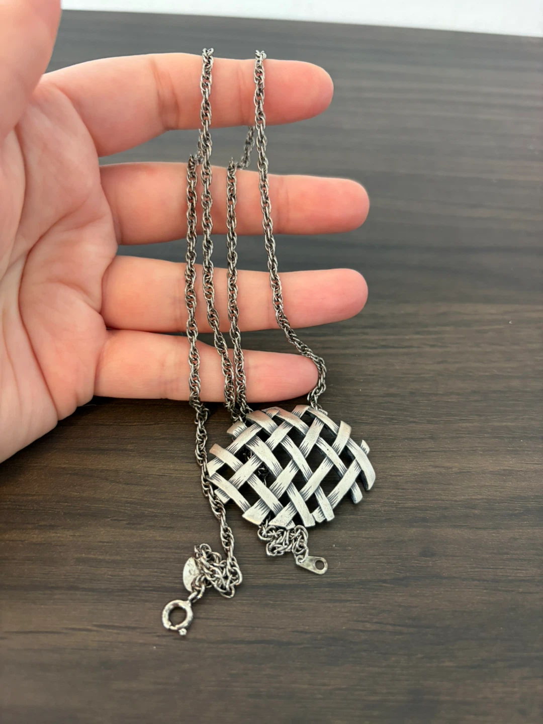 Citation Silver-Tone Pendant Necklace 24" — Like New - photo 3