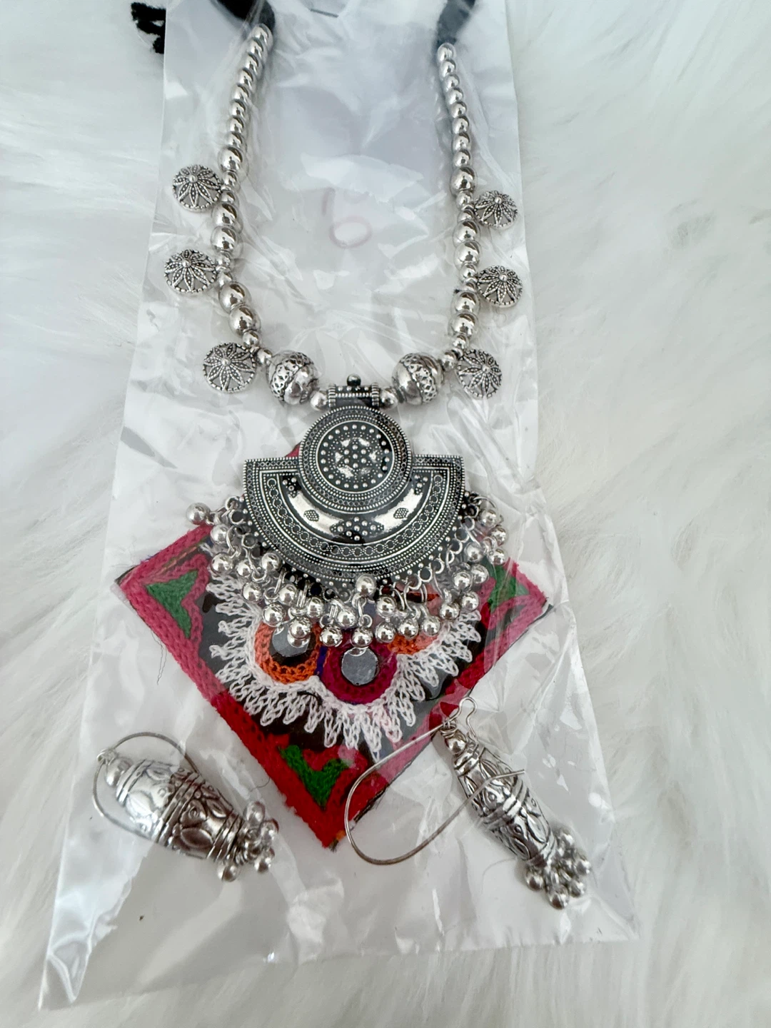 Silver Oxidized Necklace and Earring Set - photo 2