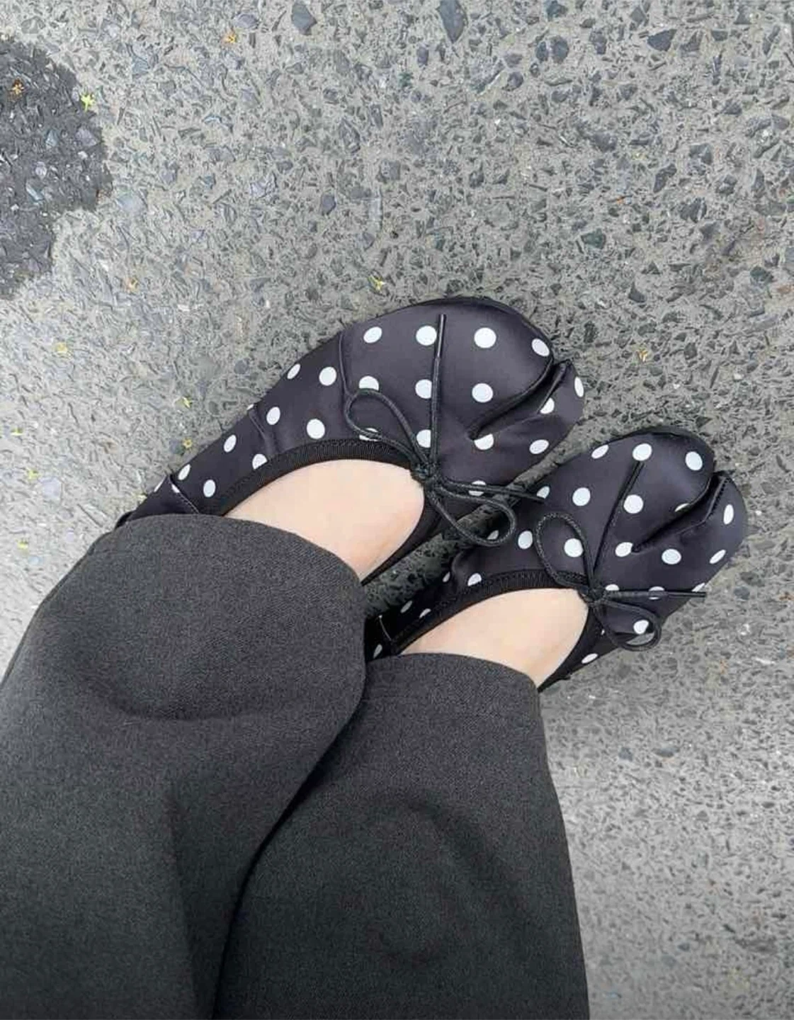 Black White Polka Dot Split-Toe Flats