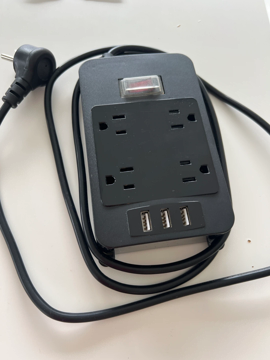 Loitinsy Waterproof Outdoor Power Bar - photo 2