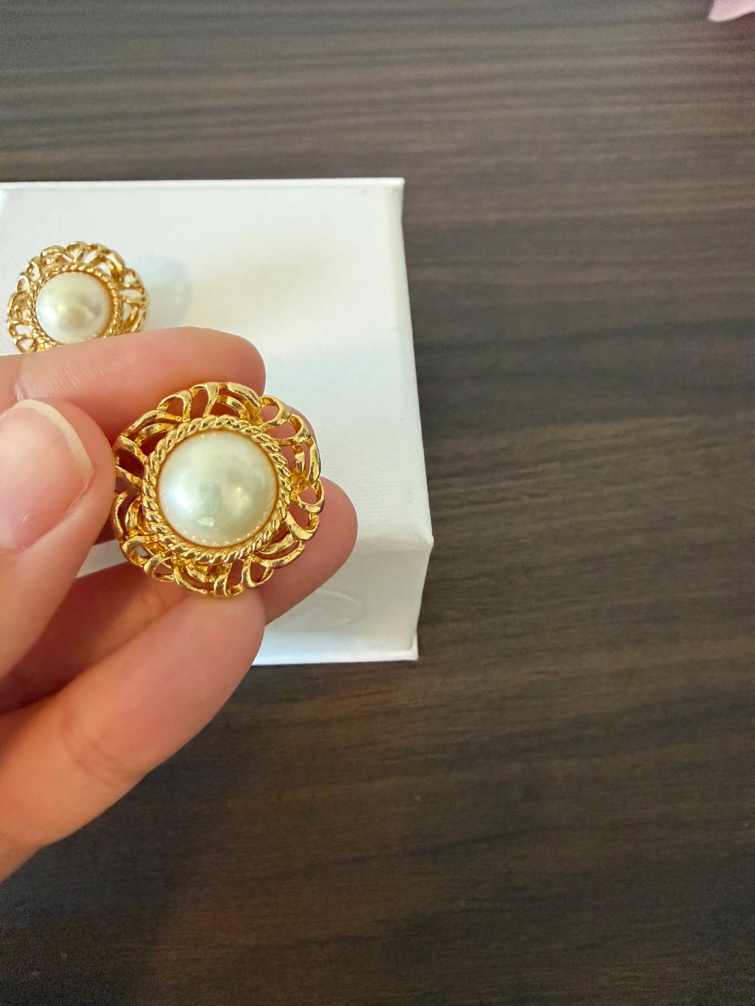 Vintage Alfred Sung Gold Filigree Pearl Clip‑On Earrings - photo 4