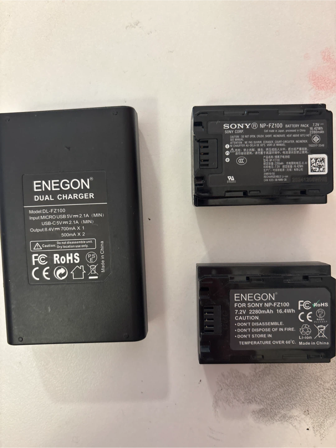 Sony NP-FZ100 & NP-FW50 Batteries w/ ENREGON & Artman Chargers - photo 2