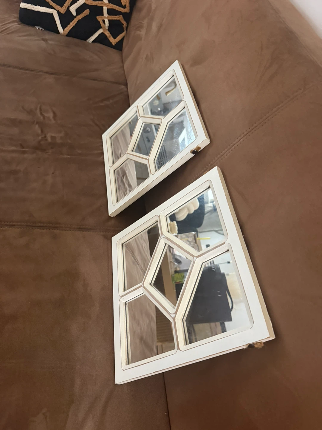 Set of 2 Decorative Wall Mirrors - photo 2