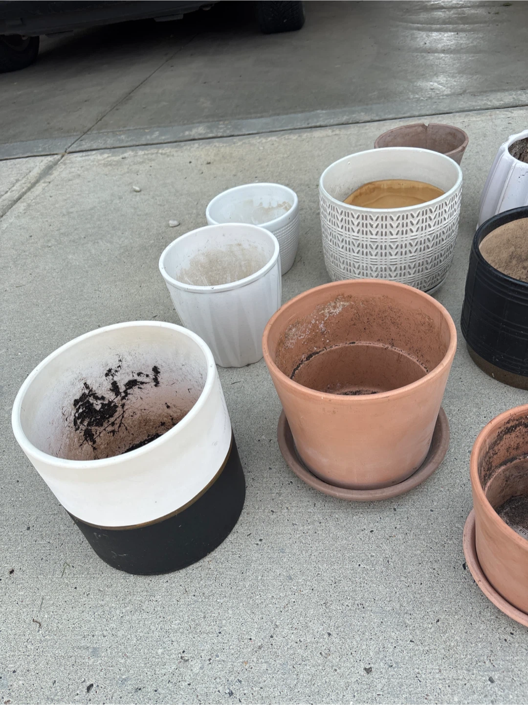 Assorted planter pots - photo 5