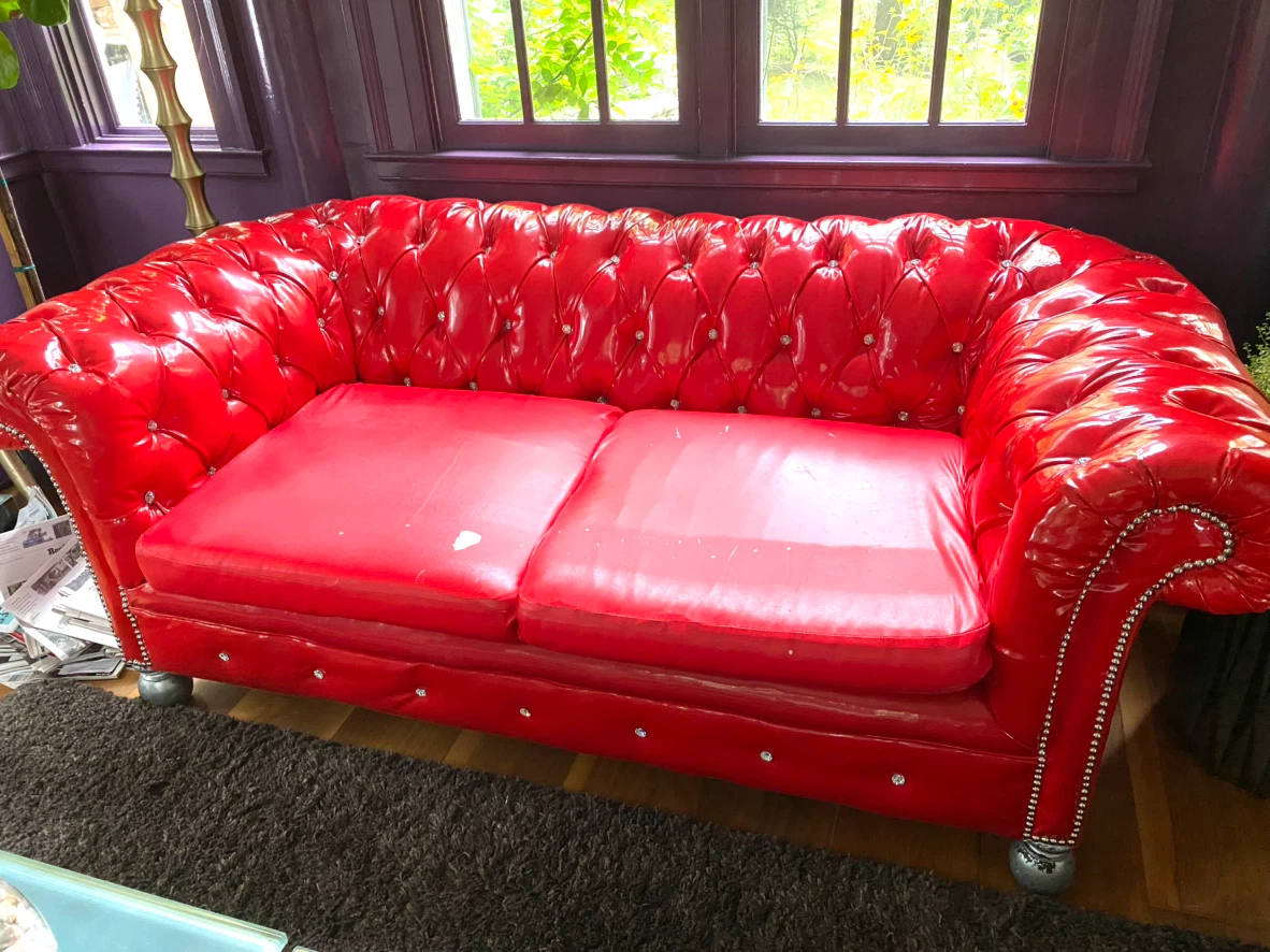 Red Patent Leather Chesterfield Sofa - photo 5