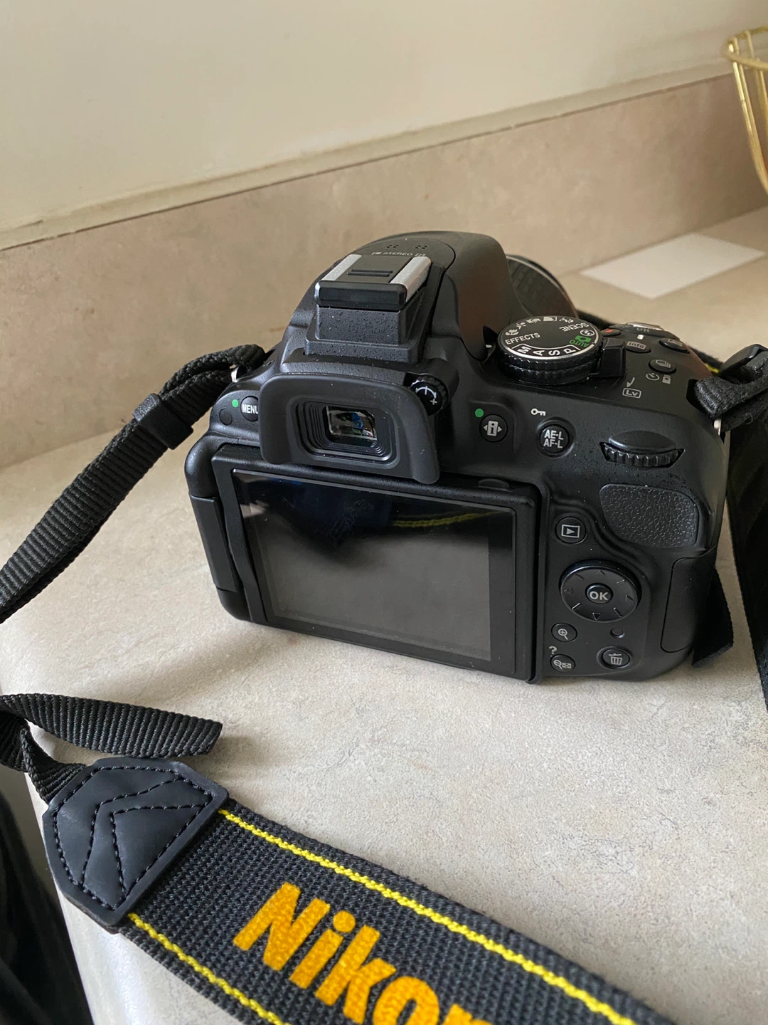 Nikon D5200 DSLR Camera with 18-55mm Lens - photo 5