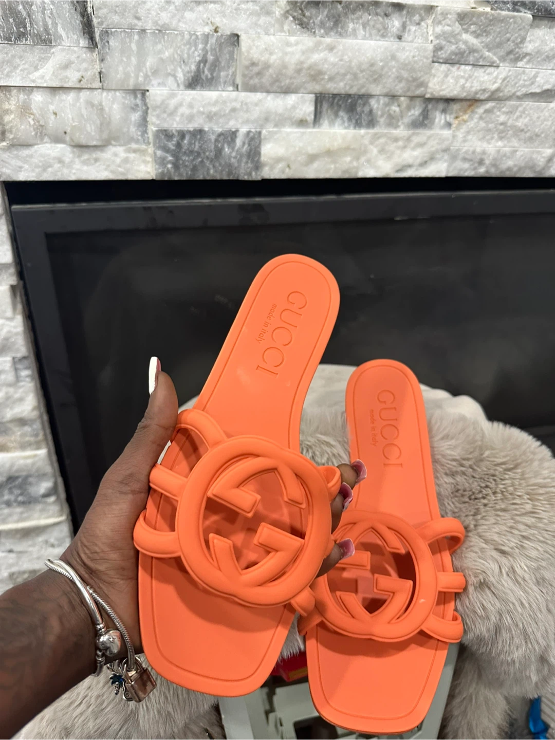 Gucci interlocking women’s sandals - photo 4