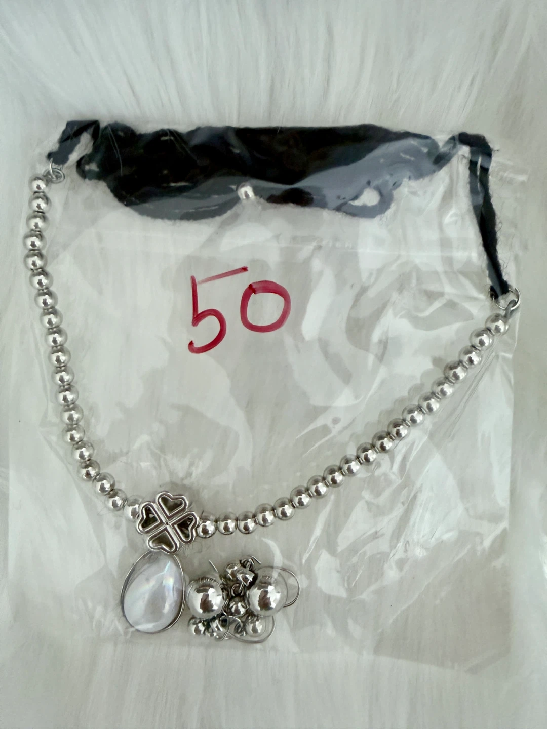 Beaded Necklace with Clover Charm and Dangle Earrings Set - photo 4