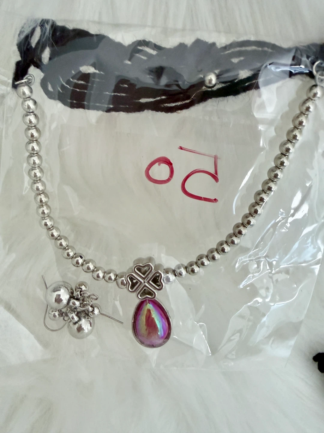 Beaded Necklace with Clover Charm and Dangle Earrings Set - photo 5