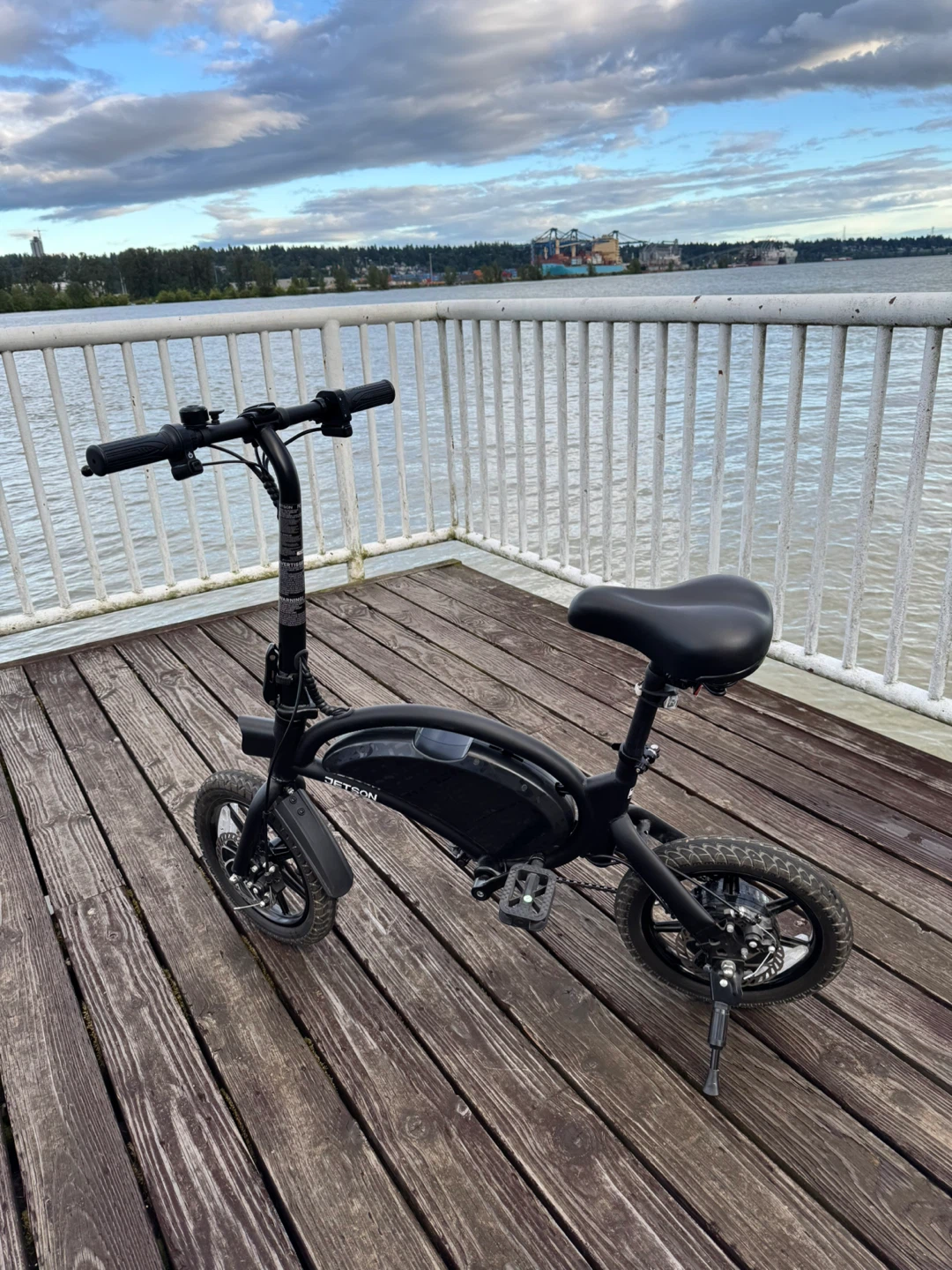 Jetson Bolt Pro Folding Electric Bike