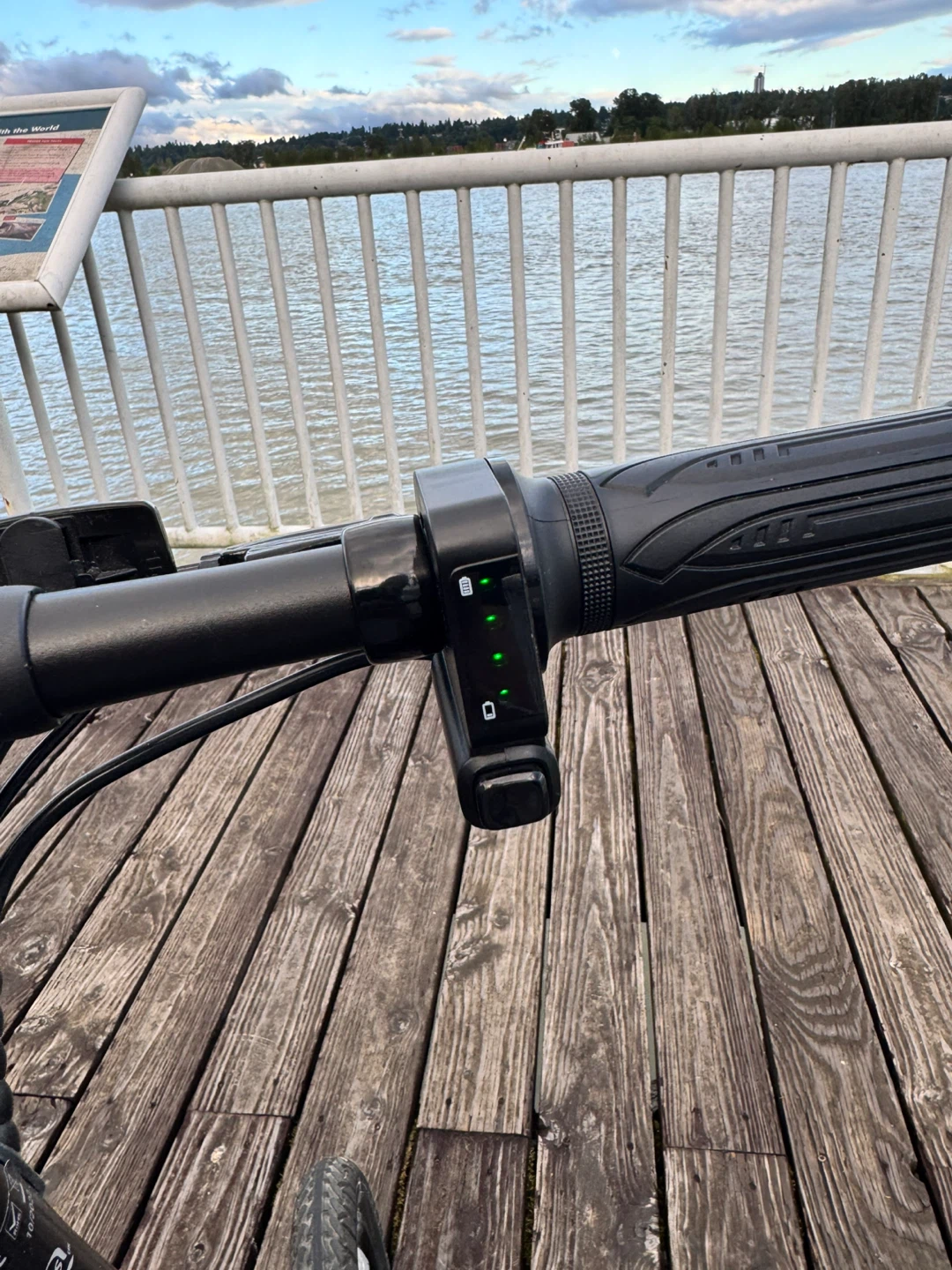 Jetson Bolt Pro Folding Electric Bike - photo 4