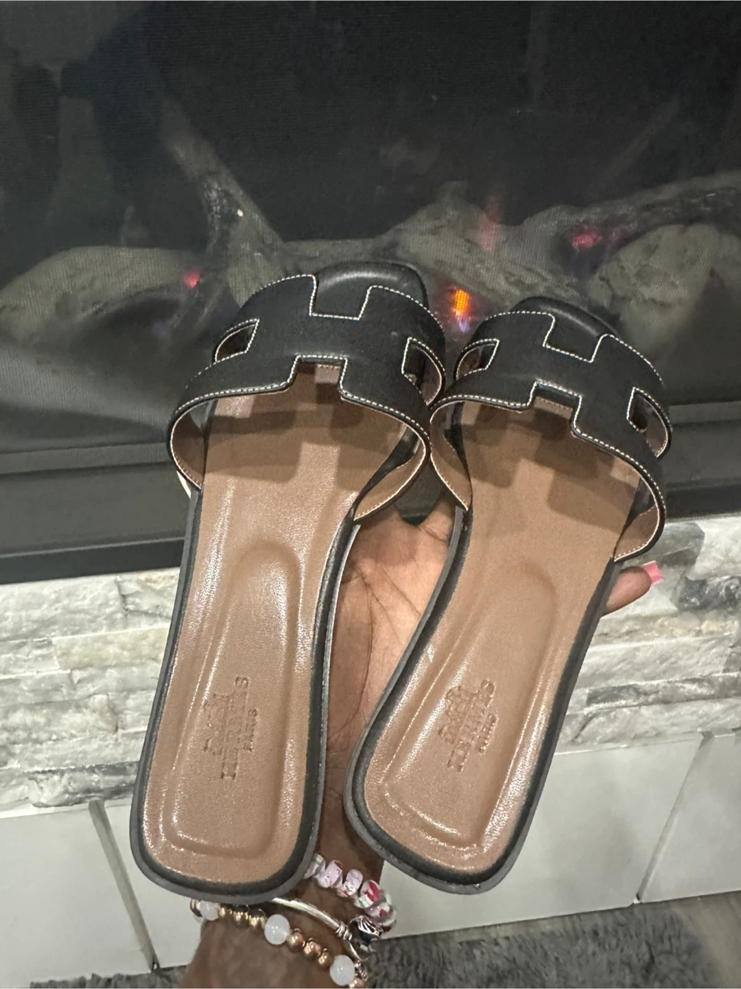 Hermès Black Leather H Slides Sandals - photo 3