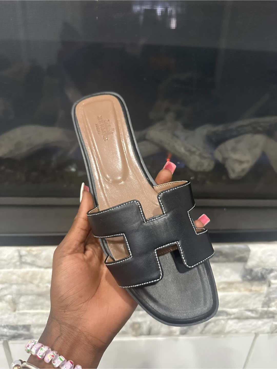Hermès Black Leather H Slides Sandals - photo 5