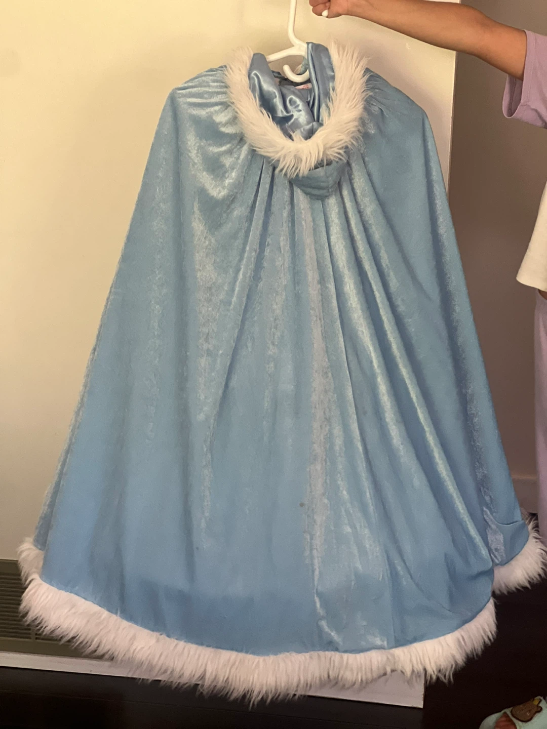 Blue Princess Dress with Faux Fur Trim and Necklace - photo 2