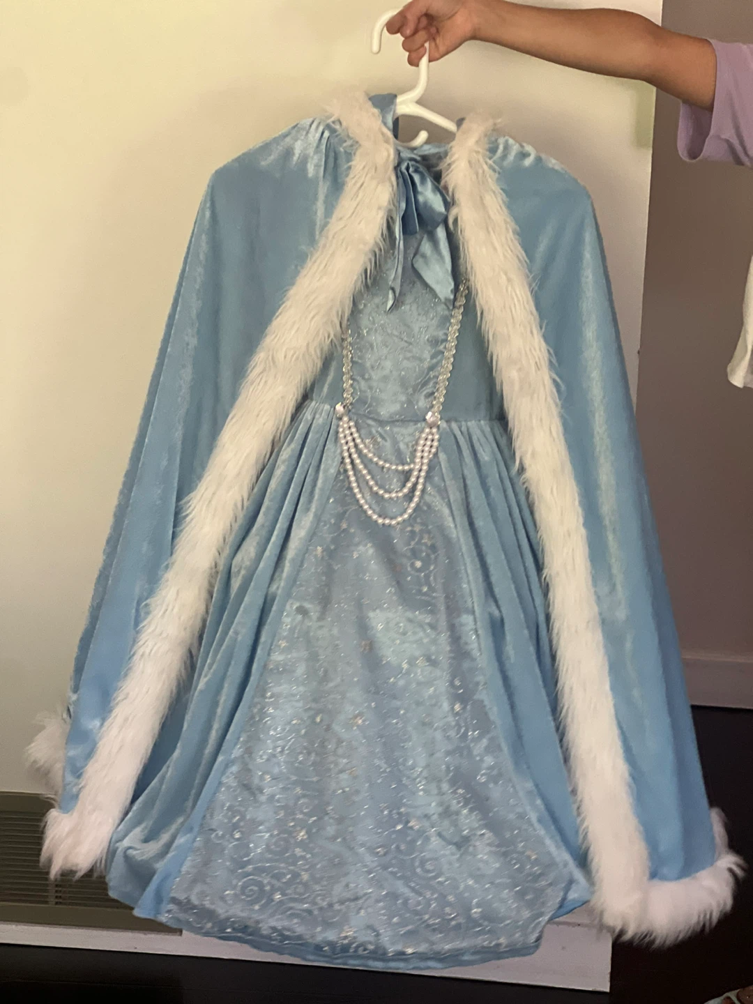 Blue Princess Dress with Faux Fur Trim and Necklace - photo 4