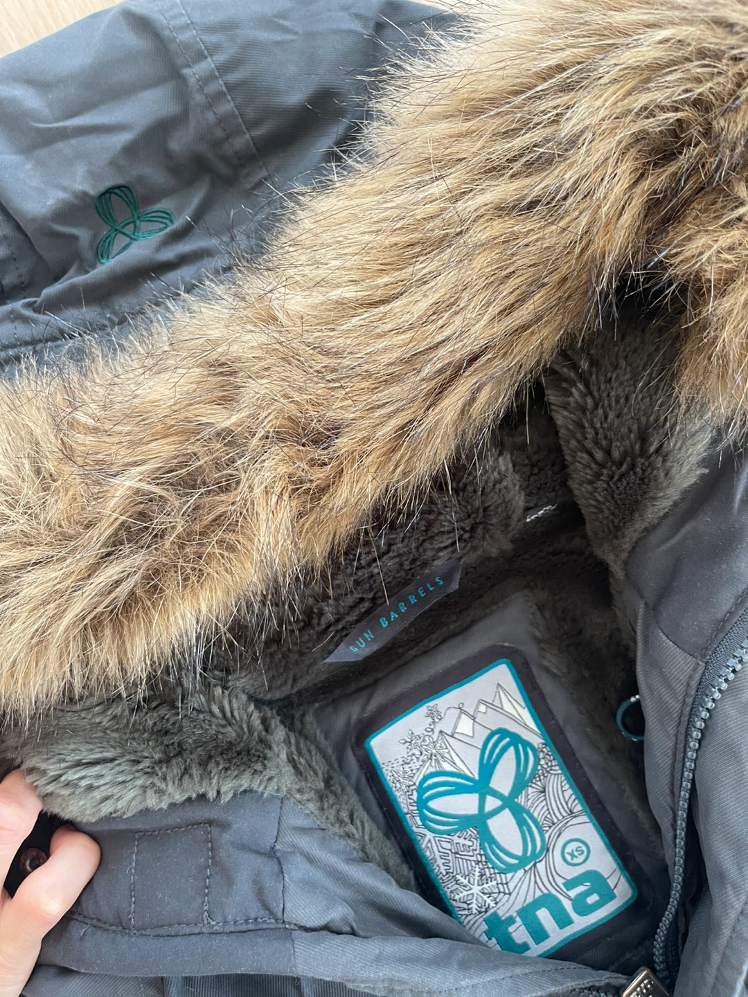 TNA Aritzia Winter Parka Jacket XS - photo 2
