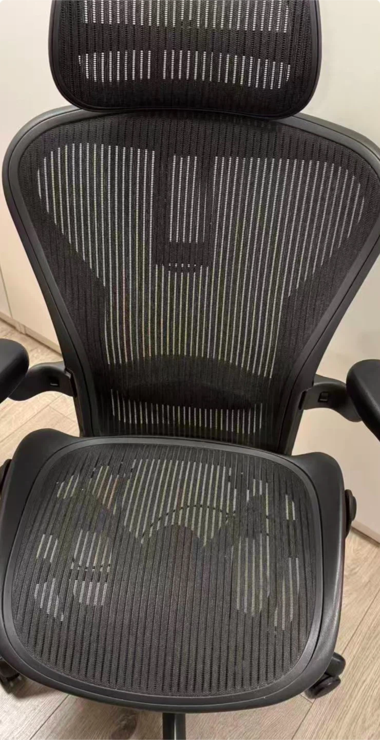 Herman Miller Aeron Size B Office Chair - photo 2
