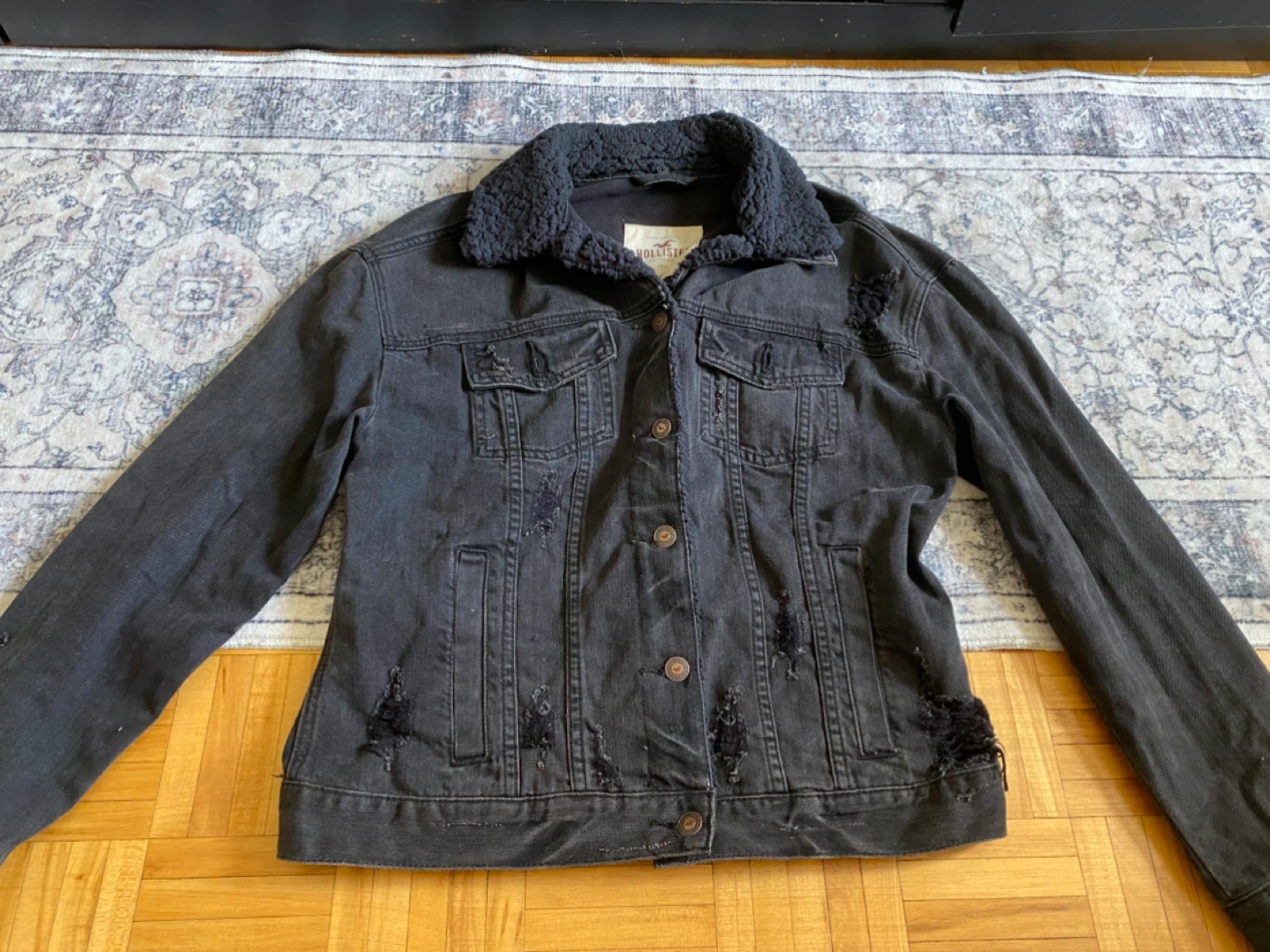 Hollister Black Sherpa Lined Denim Jacket - photo 3