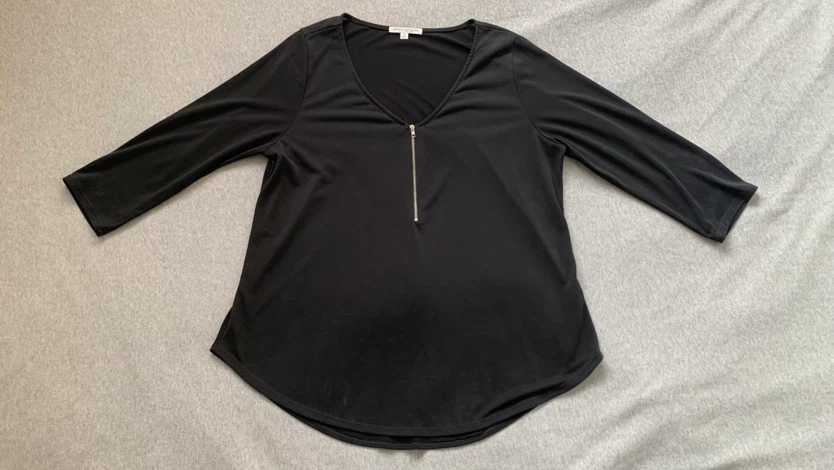Black Zipper V-Neck Top - Ladies XL