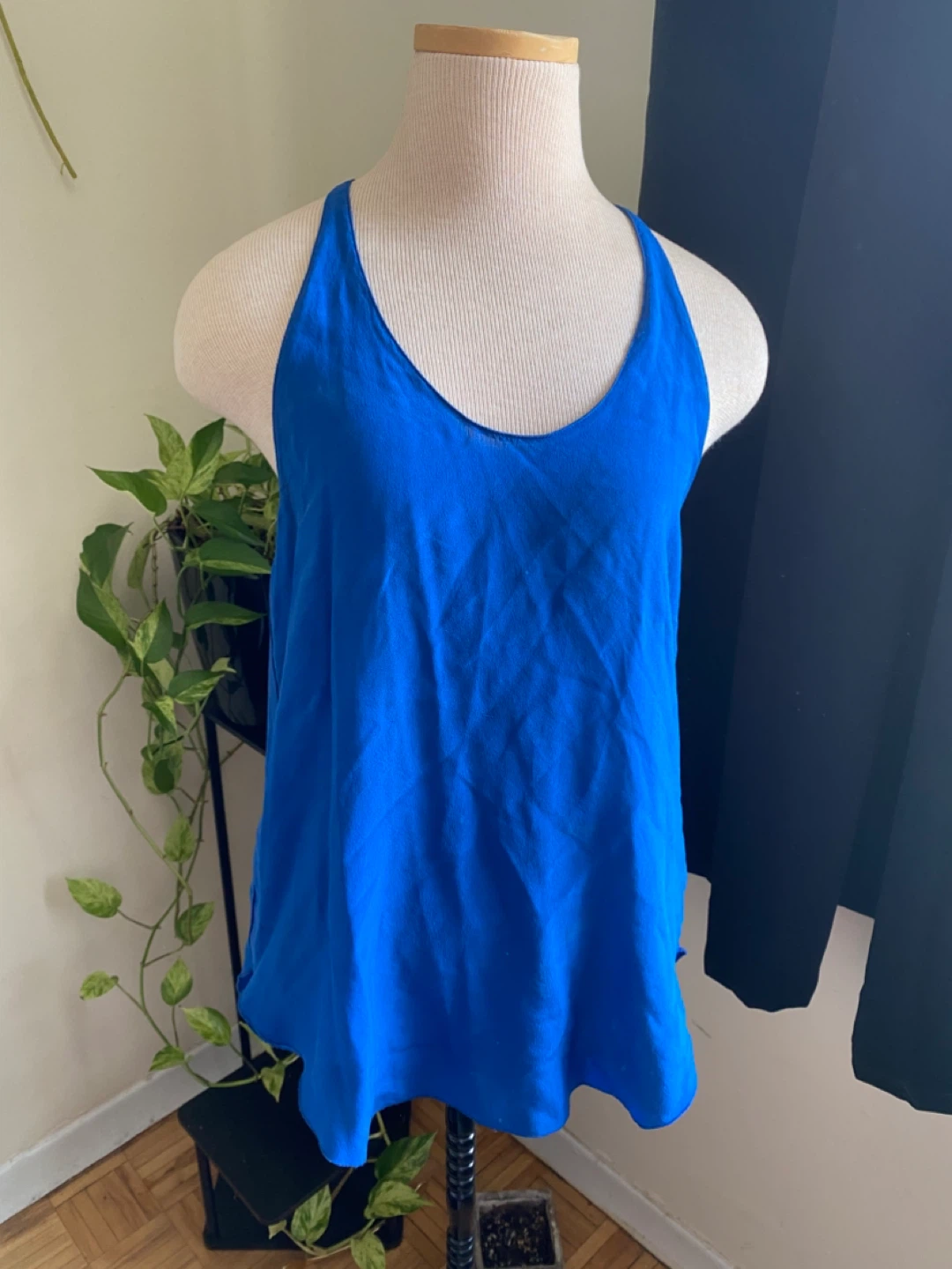 Wilfred Blue 100% Silk Racerback Tank Top