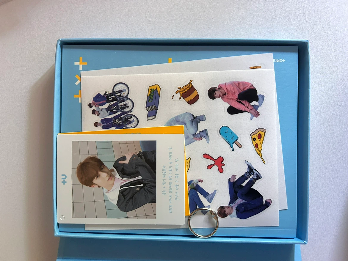 TXT The Dream Chapter: STAR CD Album - photo 2